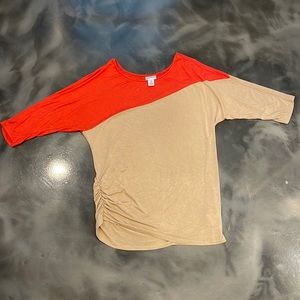 Motherhood 3/4 length blouse size medium